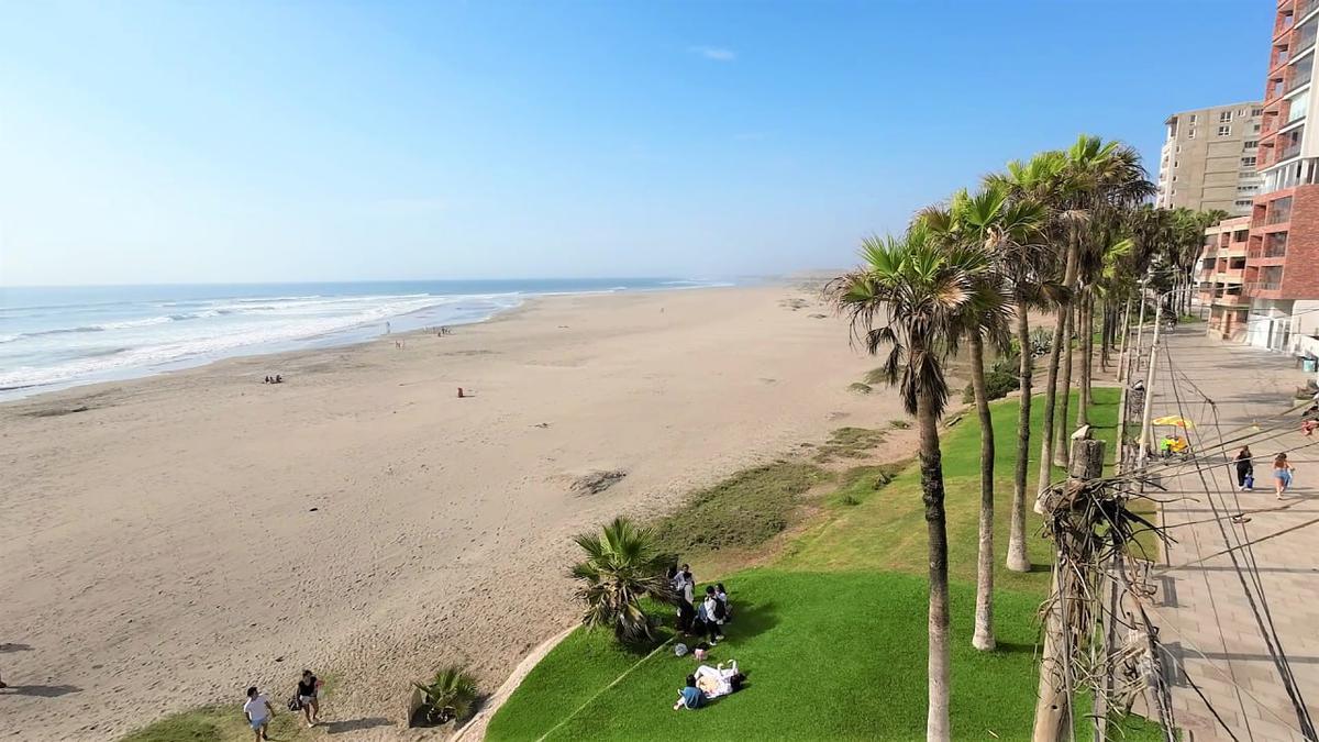 VENTA DE LINDO DEPARTAMENTO EN PIMENTEL